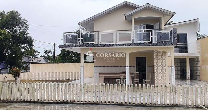 Sobrado 4 quartos próximo mar Carmery