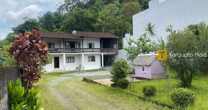 Terreno à venda na Rua São Roque, 547, Floresta, Joinville