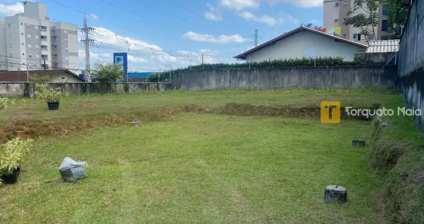 Oásis de Luxo e Segurança: Terreno Exclusivo em Condomínio Fechado em Joinville