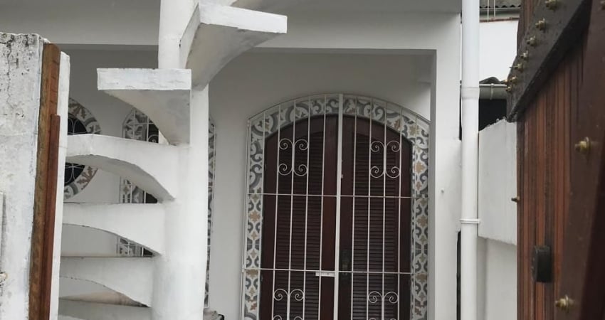 Casa Kitinete - Macaé - Centro