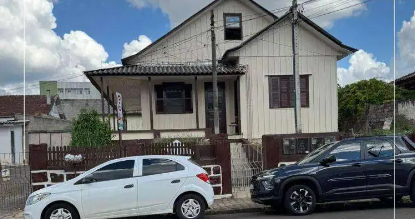 Casa com 5 quartos para alugar no Centro, Guarapuava