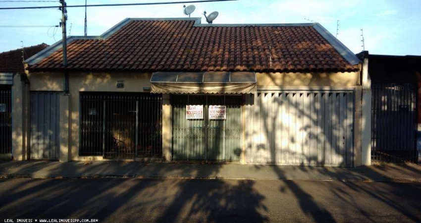 Casa para Venda em Presidente Prudente, VILA MENDES, 3 dormitórios, 1 banheiro, 1 vaga