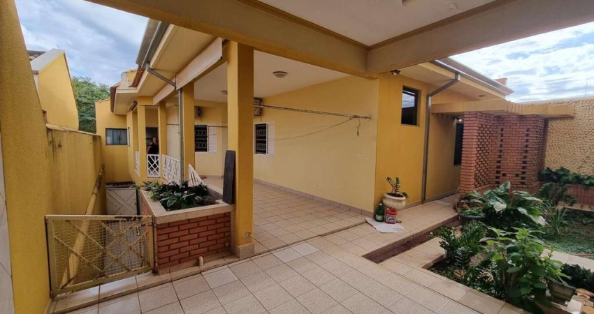 Casa para Venda em Presidente Prudente, VILA ESTADIO, 4 dormitórios, 1 suíte, 6 banheiros, 1 vaga