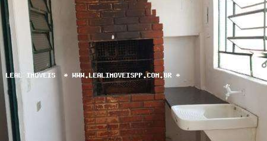 Casa para Venda em Presidente Prudente, FORMOSA, 3 dormitórios, 2 banheiros, 2 vagas