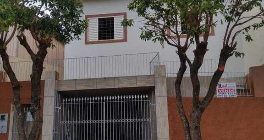 Casa para Venda em Presidente Prudente, FURQUIM, 3 dormitórios, 1 suíte, 1 banheiro, 1 vaga
