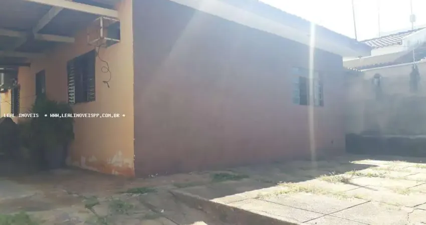 Casa para Venda em Presidente Prudente, VALE DO SOL, 3 dormitórios, 1 banheiro, 1 vaga
