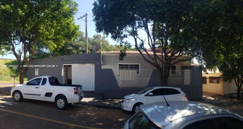 Casa para Venda em Presidente Prudente, BRASILIA, 2 dormitórios, 1 suíte, 2 banheiros, 2 vagas