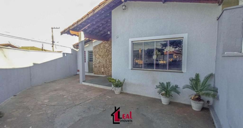 Casa para Venda em Presidente Prudente, EVEREST, 3 dormitórios, 1 suíte, 2 banheiros, 2 vagas