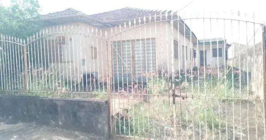Casa para Venda em Presidente Prudente, BONGIOVANI, 3 dormitórios, 1 banheiro, 2 vagas