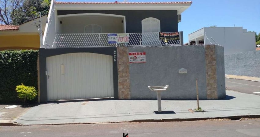 Casa para Locação em Presidente Prudente, SÃO JUDAS TADEU, 3 dormitórios, 1 suíte, 5 banheiros, 2 vagas