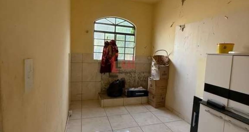 Casa para Venda em Presidente Prudente, CINQUENTENÁRIO, 3 dormitórios, 1 banheiro, 1 vaga