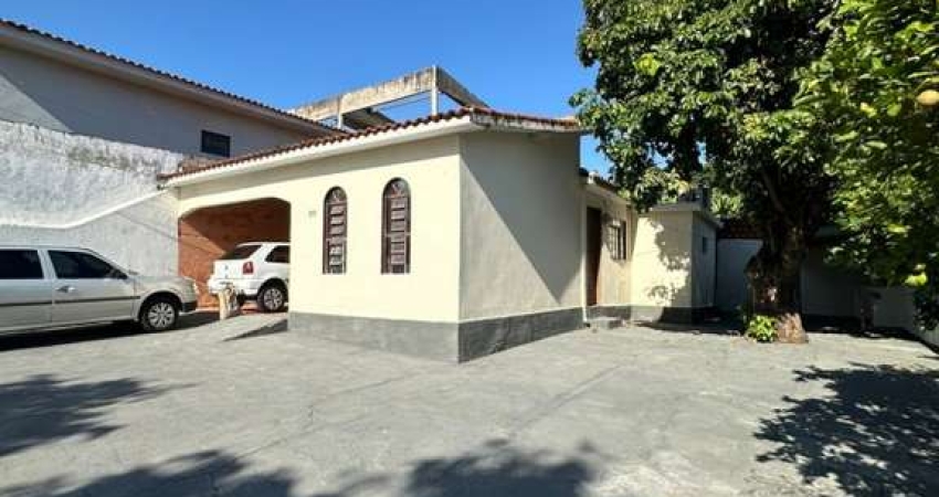 Casa para Venda em Presidente Prudente, VILA RAMOS DE FREITAS, 3 dormitórios, 1 banheiro, 1 vaga