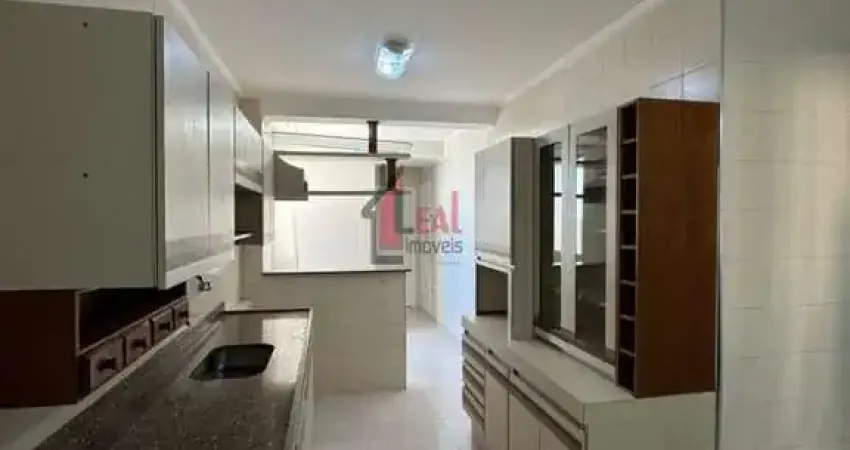 Apartamento para Venda em Presidente Prudente, CENTRO, 3 dormitórios, 1 suíte, 3 banheiros, 2 vagas