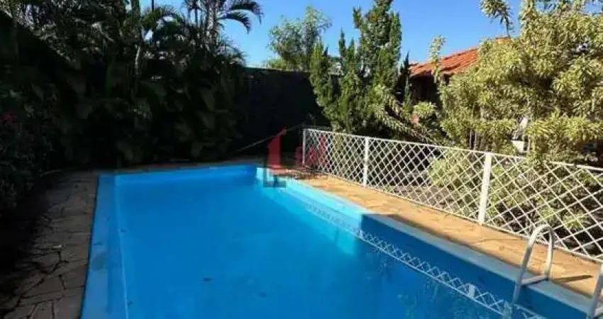Casa para Venda em Presidente Prudente, HIGIENÓPOLIS, 3 dormitórios, 1 suíte, 6 banheiros, 2 vagas