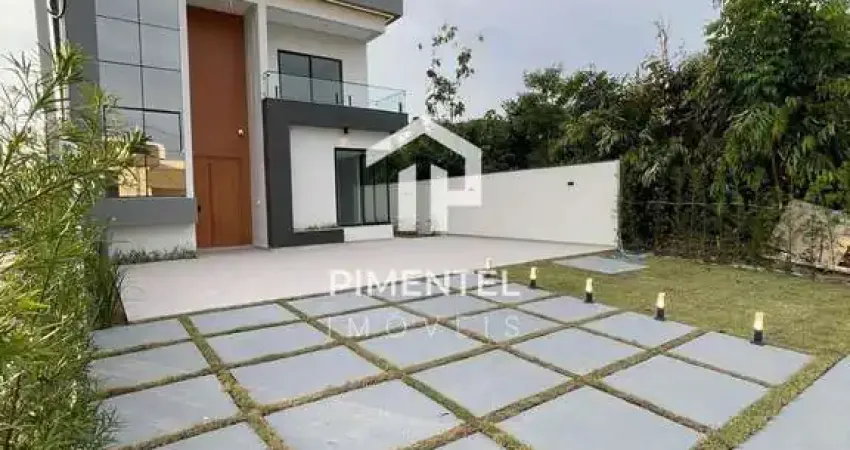 Região da ponta negra com 05 quartos (sendo 02 no térreo) | casa duplex | sistema de energia solar | living com pé direito duplo | área gourmet com piscina