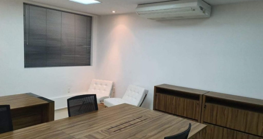 Ponto comercial com 6 salas para alugar na Praça Maciel Pinheiro, 100, Boa Vista, Recife