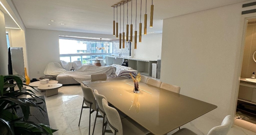 Vendo apartamento na Rua dos Navegantes perto da praia