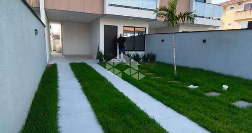 CASA / SOBRADO / DUPLEX COM 3 DORMITÓRIOS /QUARTOS 2 SUÍTES  1 COM SACADAS a VENDA  R$ 680.000,00 INGLESES FLORIANÓPOLIS