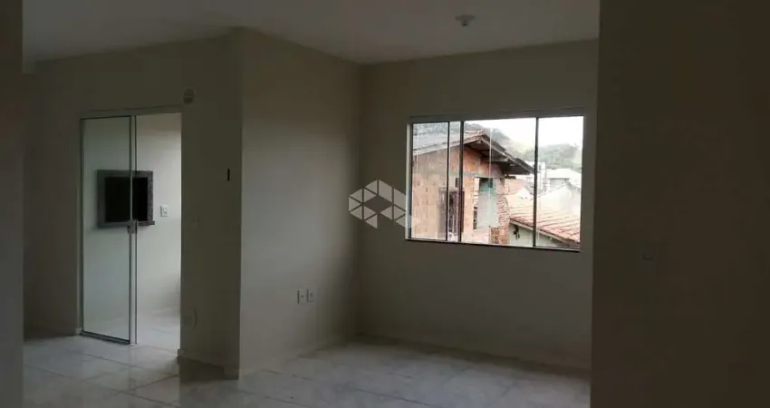 Apartamento à Venda no bairro São Sebastião na Palhoça - R$ 270.000