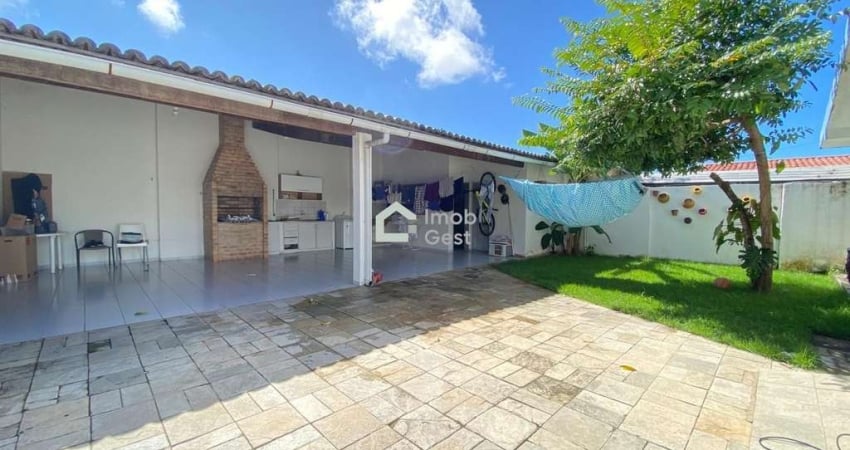 Casa com 3 quartos para alugar na Rua Professor Nilo de Albuquerque Mello, 159, Neópolis, Natal