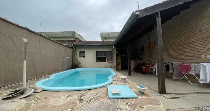 Casa Térrea com 2 dormitórios à venda em Bertioga/SP