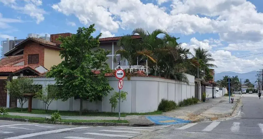 CASA À VENDA 4 DORM, 3 WC, 2 VAGAS, 300 m² POR R$ 1.450.000,00 EM BERTIOGA/SP