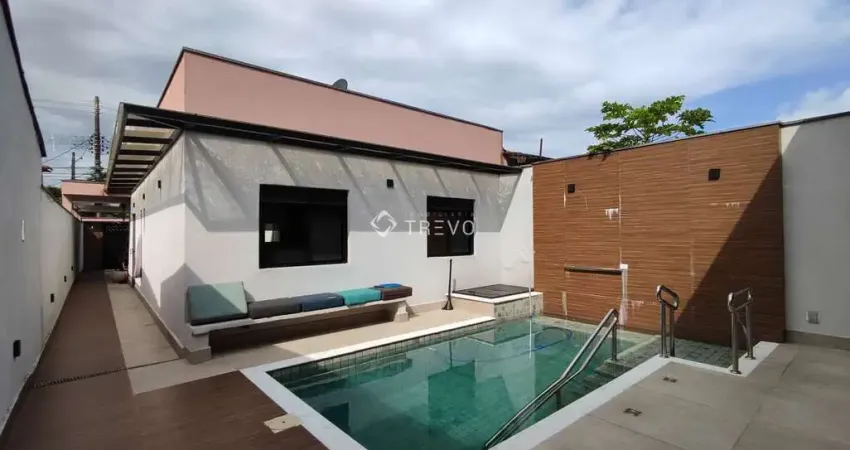 CASA TÉRREA COM 2 DORMITÓRIOS E PISCINA À VENDA EM BERTIOGA/SP