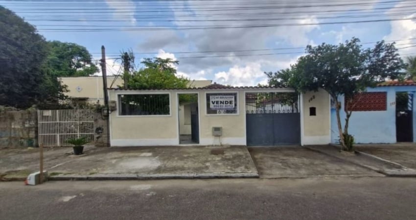 Excelente casa linear com 2 quartos em Campo Grande - RJ