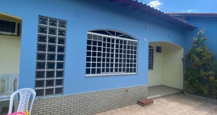 Casa de vila com 1 quarto para locação proximo ao centro de Campo Grande - RJ