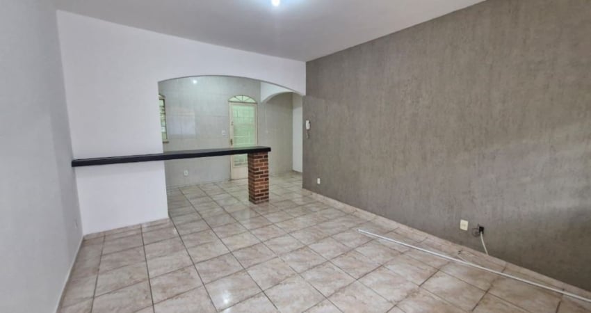 Casa de vila com 1 quarto para locação proximo ao centro de Campo Grande - RJ
