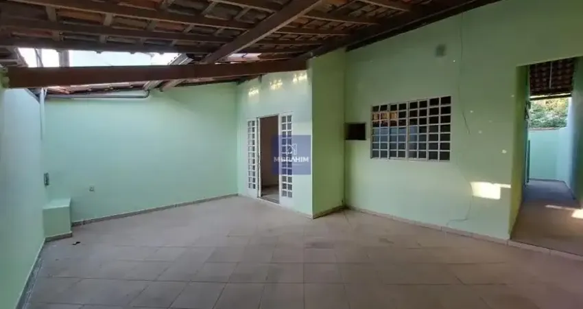 Casa de 2 quartos na est. das agulhas negras em campo granderj