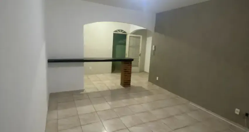 Casa 1 quarto na r. dom silvério - 10 min do centro de campo grande, á pé