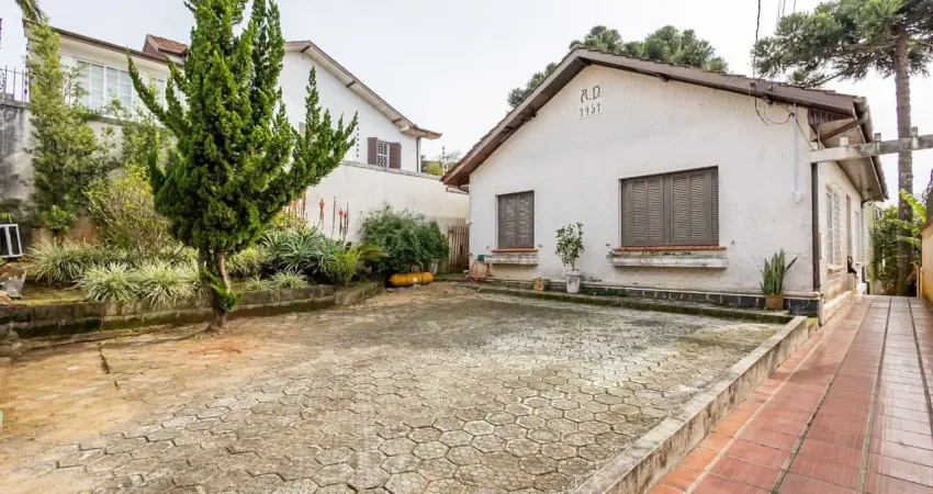 Alto potencial de investimento! casa ampla (396m²) no coração de curitiba – são francisco/mercês!