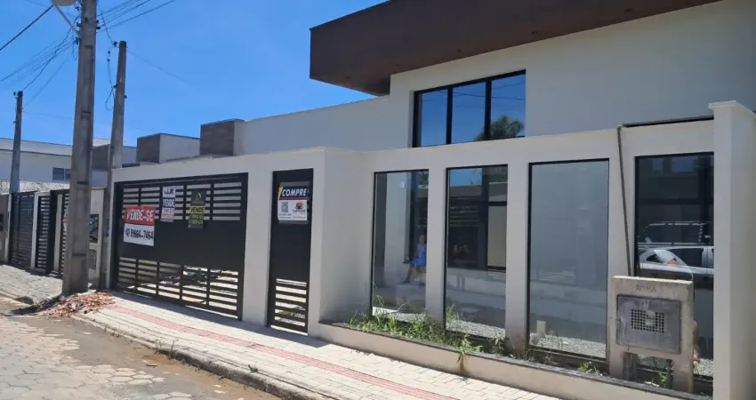 Casa Nova de Alto Padrão em Fase Final de Obras No Balneário Piçarras!