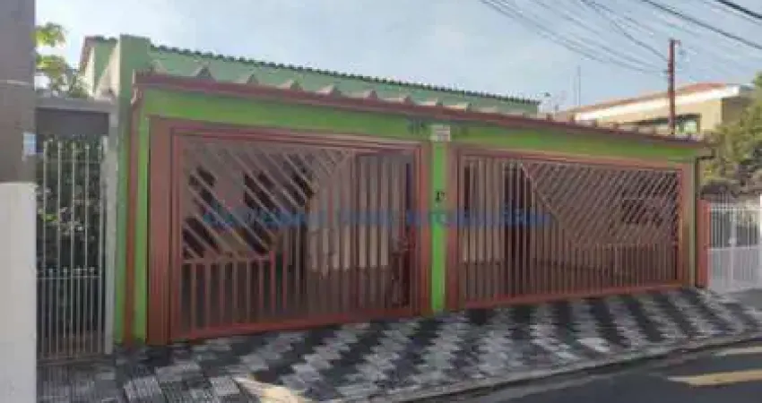 Casa com 2 Dormitorios, 1 Suite, 1 Banheiro,4 Vagas, Edicula 2 Dormitorios,Wc,Sala (250m² de terreno)