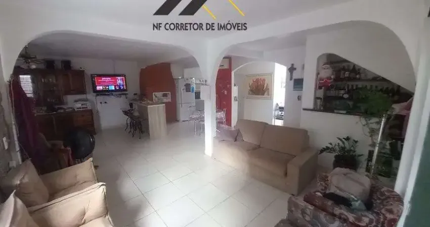 Casa 182 m²- 4 Quartos(1 Suíte)/ Churasq./ 4 Vagas/ Canil - Capoeiras - Florianópolis - SC