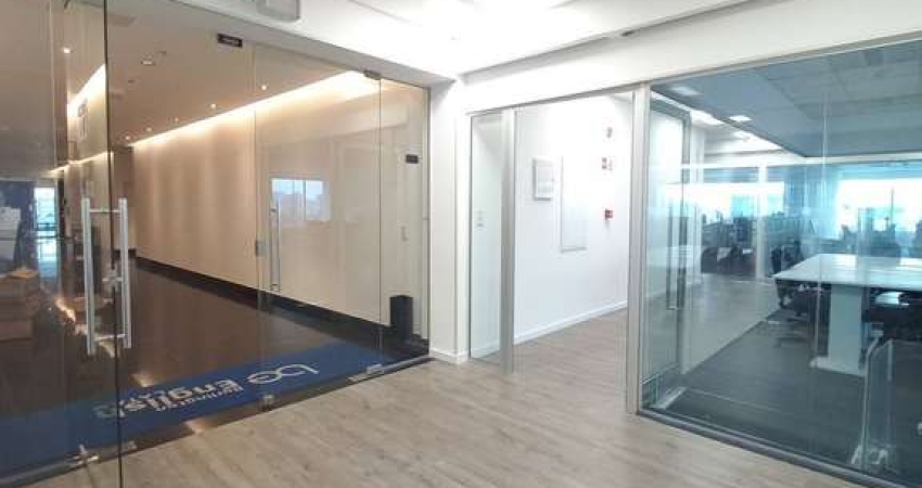 Conjunto Comercial Com 1.000 m², Semi Mobiliado no West Corp, Alphaville