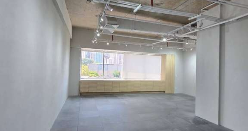 Sala Comercial com 56,0 m² Para Locação em Alphaville