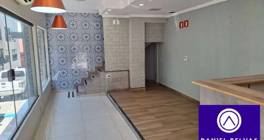 Prédio Comercial Bem Localizado à Alugar no Centro Comercial de Alphaville