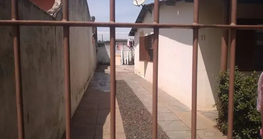 Casa para venda em canoas, guajuviras, 2 dormitórios, 1 banheiro, 2 vagas