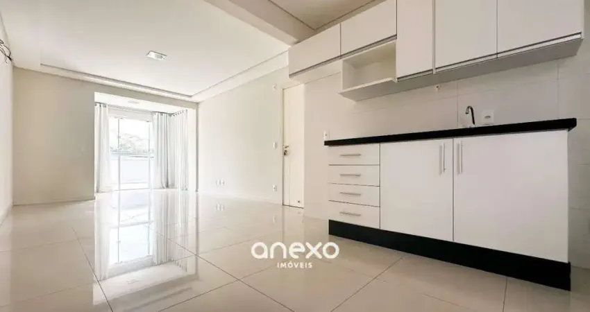 Apartamento com 2 dormitórios sendo 1 suíte e com 2 vagas para locação em blumenau