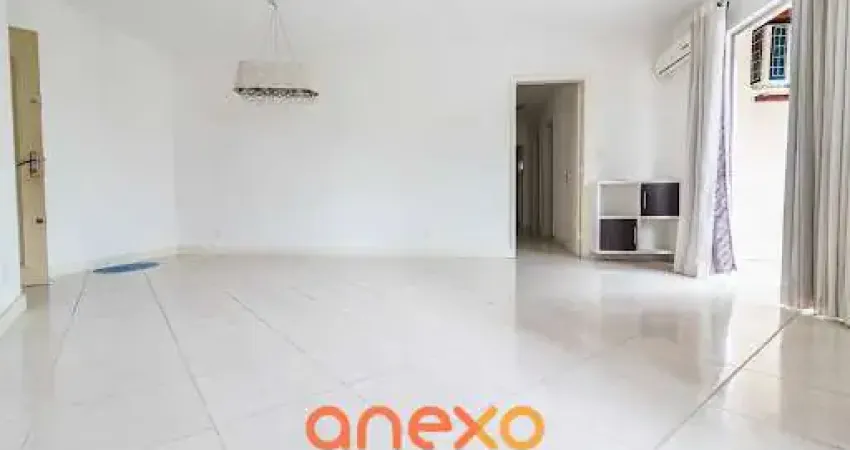 Apartamento a venda em Blumenau com 3 Dormitórios no bairro Vila Nova.