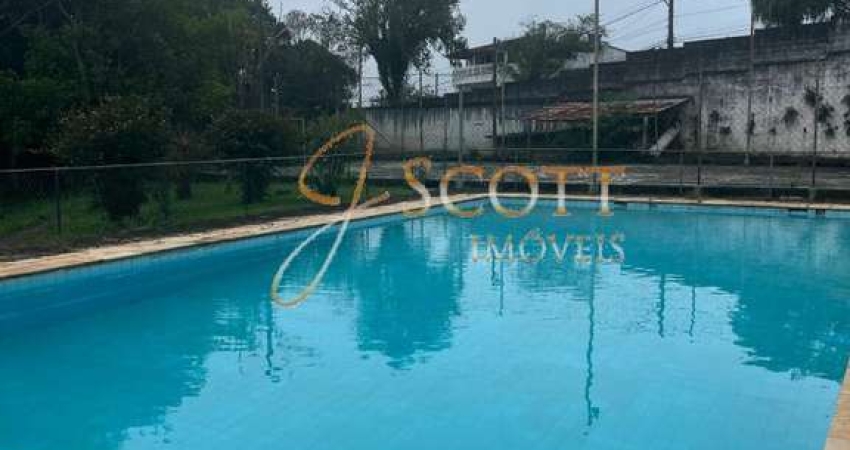 Casa com piscina e quadra a venda no Rio Grande - SBC