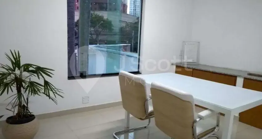 Sobrado comercial a venda  na Av. Sargento Geraldo Santana.