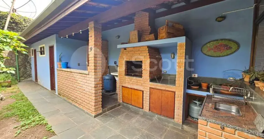 Sobrado a venda ou locação  na Vila Cruzeiro com 2 dorms 2 vagas 2 salas e Churrasqueira