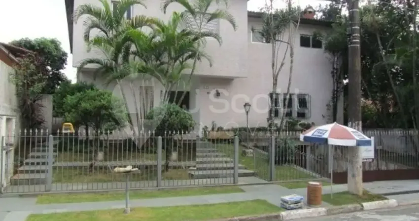 Casa com 4 quartos para alugar na Rua Marivaldo Fernandes, 288, Interlagos, São Paulo