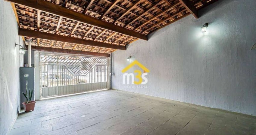Casa à venda com 4 quartos e 2 suítes, 250m², por R$ 650.000,00 - Bela Vista - Osasco/SP