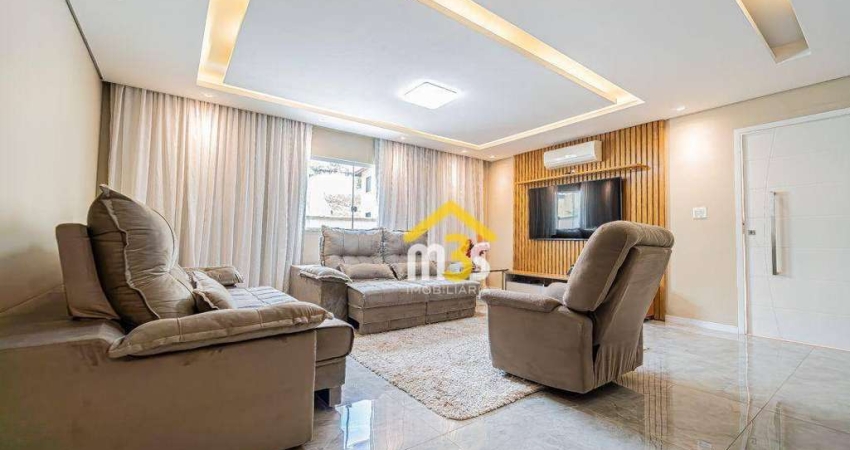 Casa com 3 Quartos (1 suíte) à venda, 300 m² por R$ 740.000 - Centro (Carapicuíba) - Carapicuíba/SP