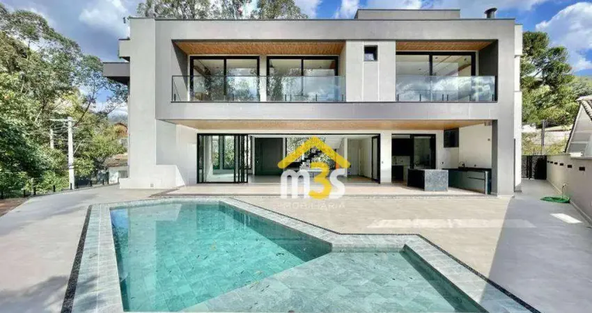 Casa de 724,00m² nova, 4 suítes, 6 banheiros, 8 vagas - condomínio são paulo ii - granja viana - sp