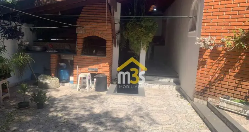 Excelente casa no jd. ester, com 3 quartos, closed,  com 139m² , 2 vagas por $850.000,00